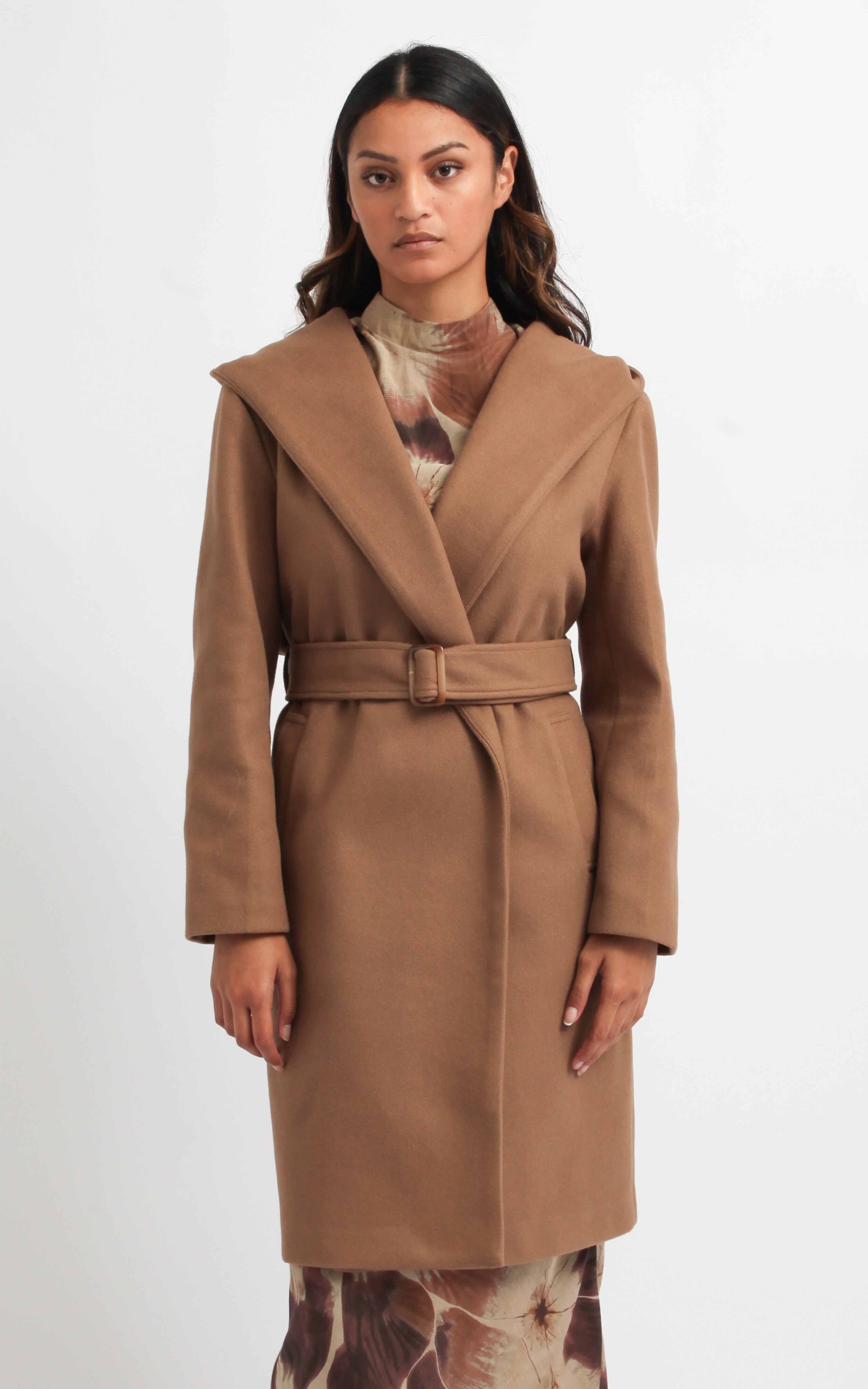 Shop our Gold Link Belt Coat in Camel | Pagani