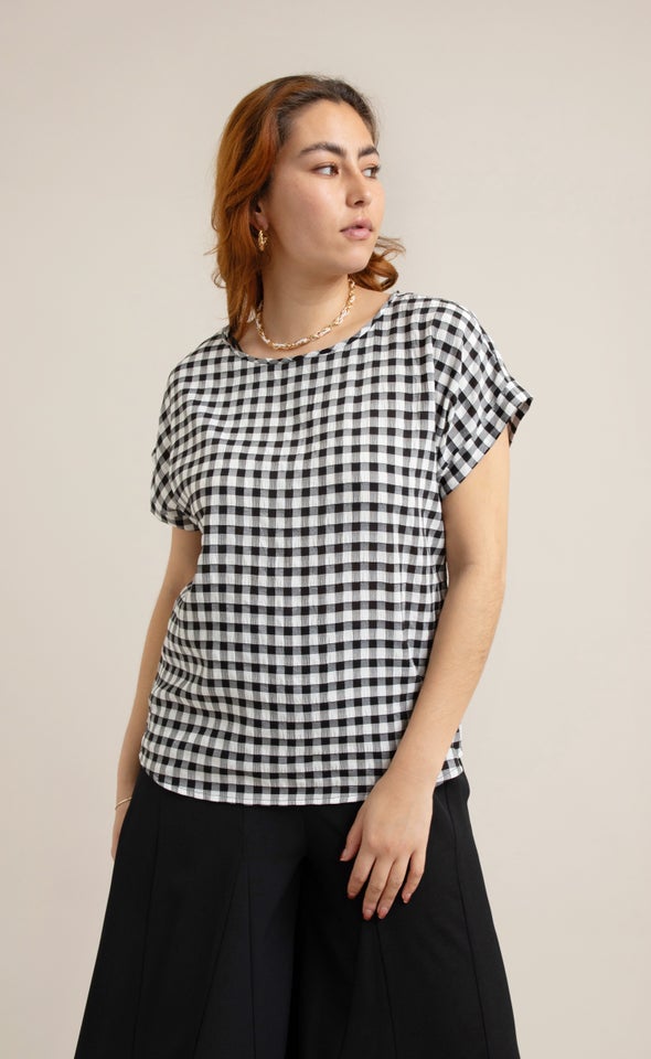 CDC Cuff Detail Tee Black/white