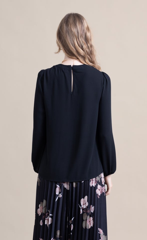 CDC Neck Band Detail LS Top Black
