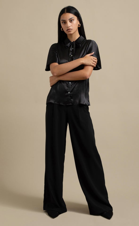 Crinkle Chiffon Flutter Sleeve Shirt Black