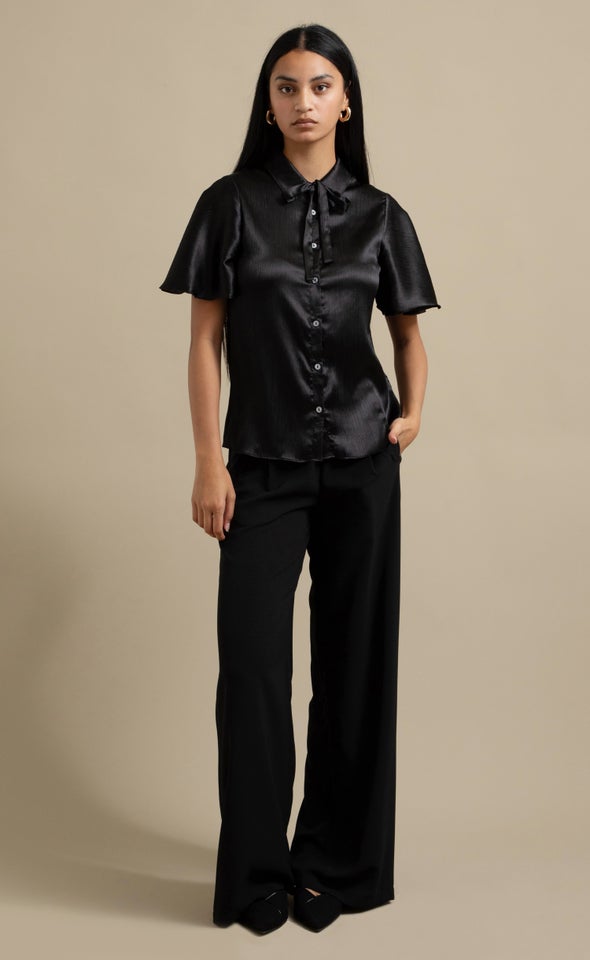 Crinkle Chiffon Flutter Sleeve Shirt Black