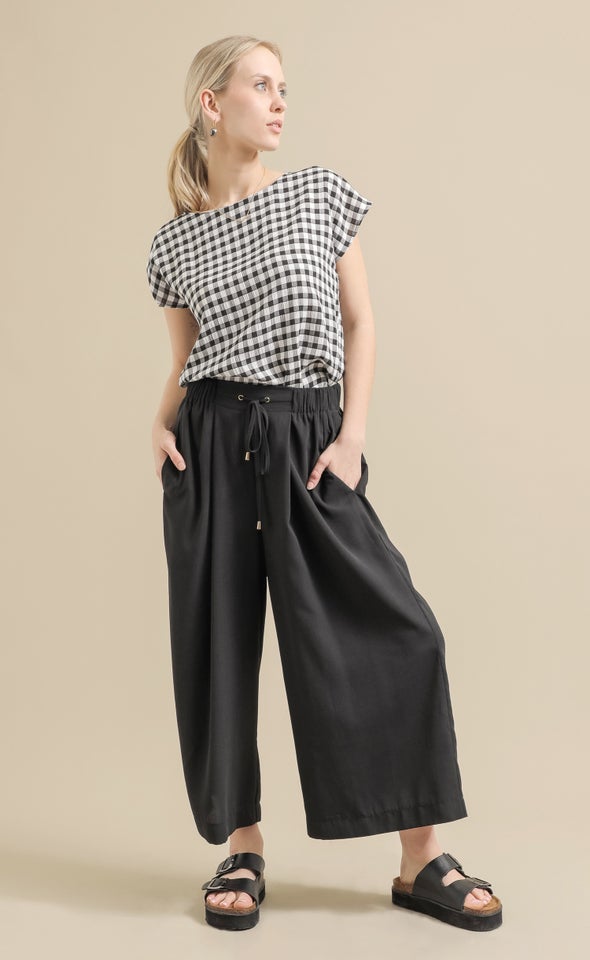 Drawcord Waist Cropped Pants Black