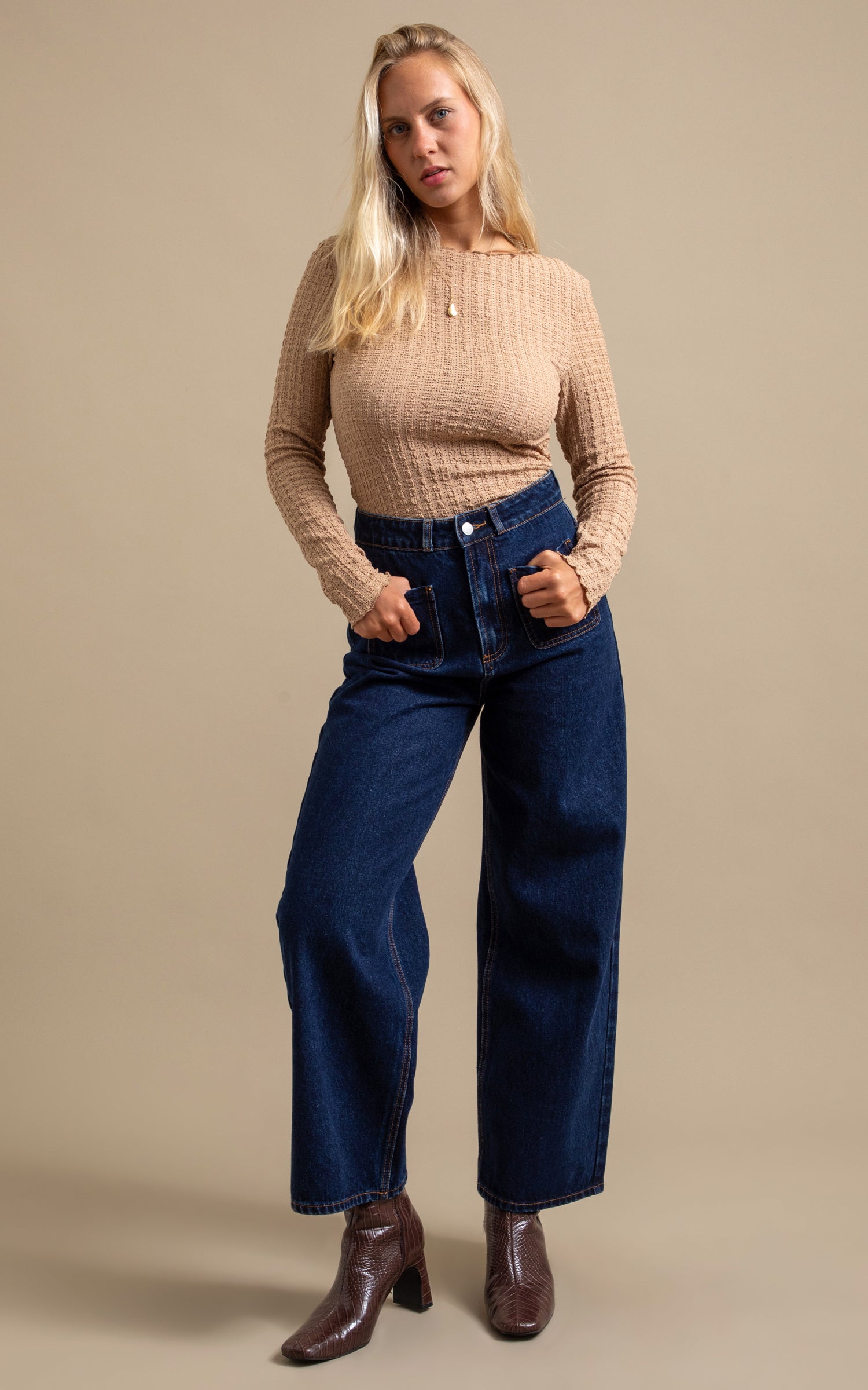 【PORTERNA】Derby pig straight jeans Beatrice High-Rise Flare Jeans | GUESS Factory Ca