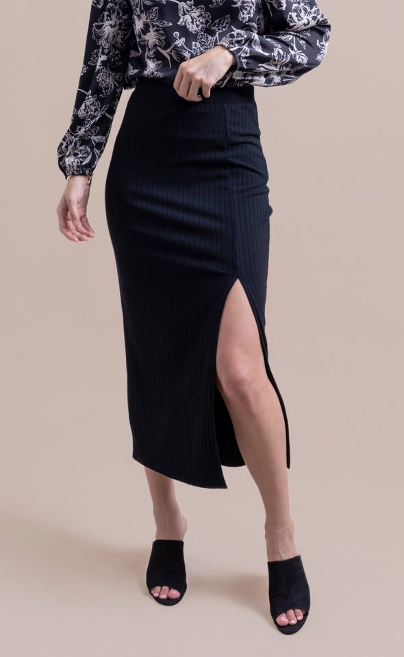 Front Split Rib Midi Skirt Black