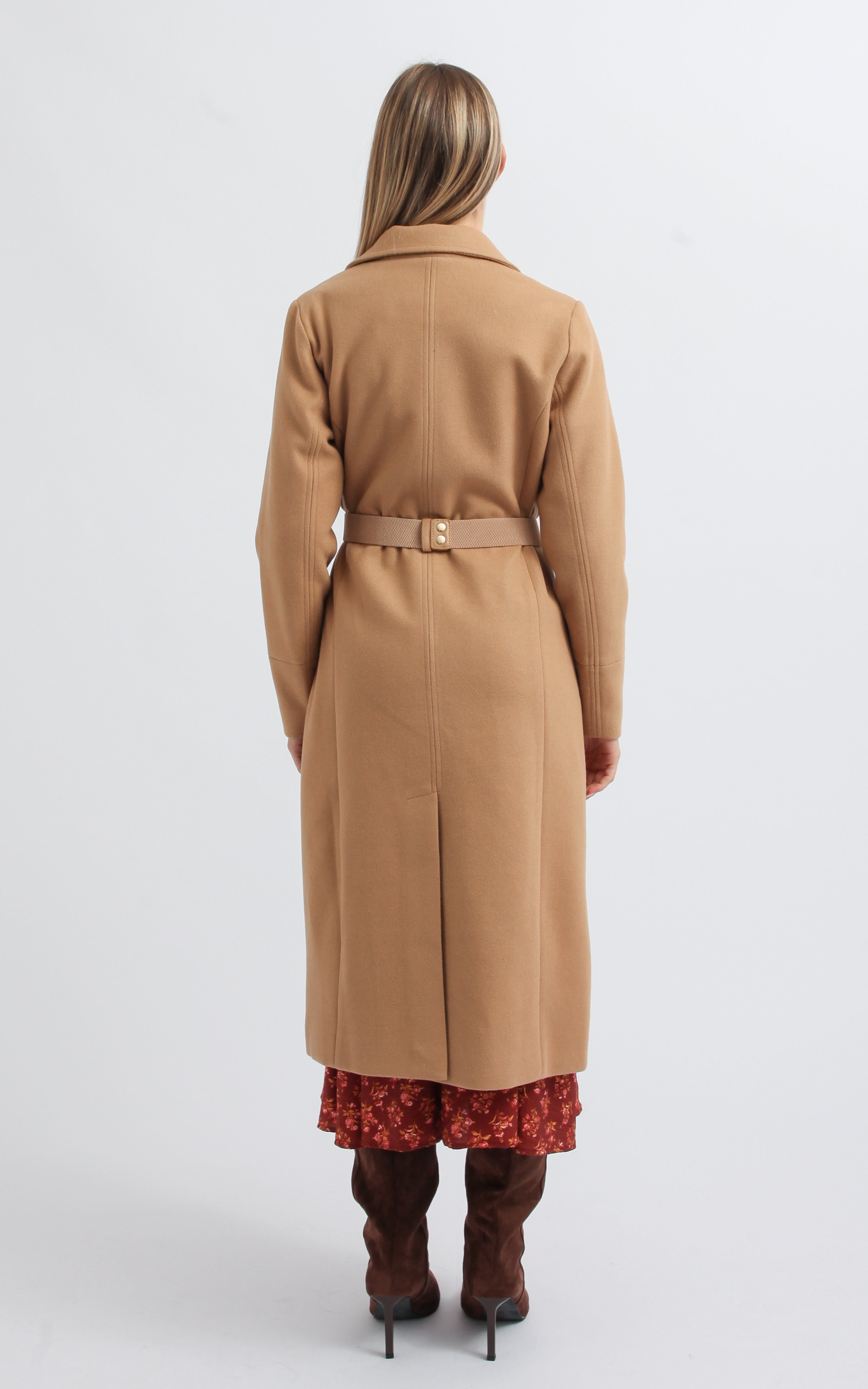 Shop our Gold Link Belt Coat in Camel | Pagani