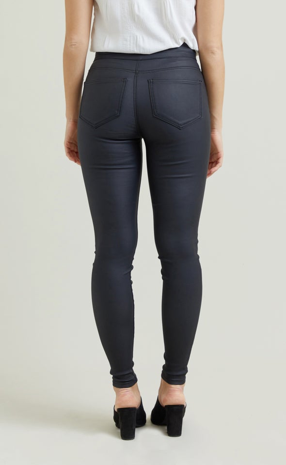 High Rise Matte Coated Skinnys Black