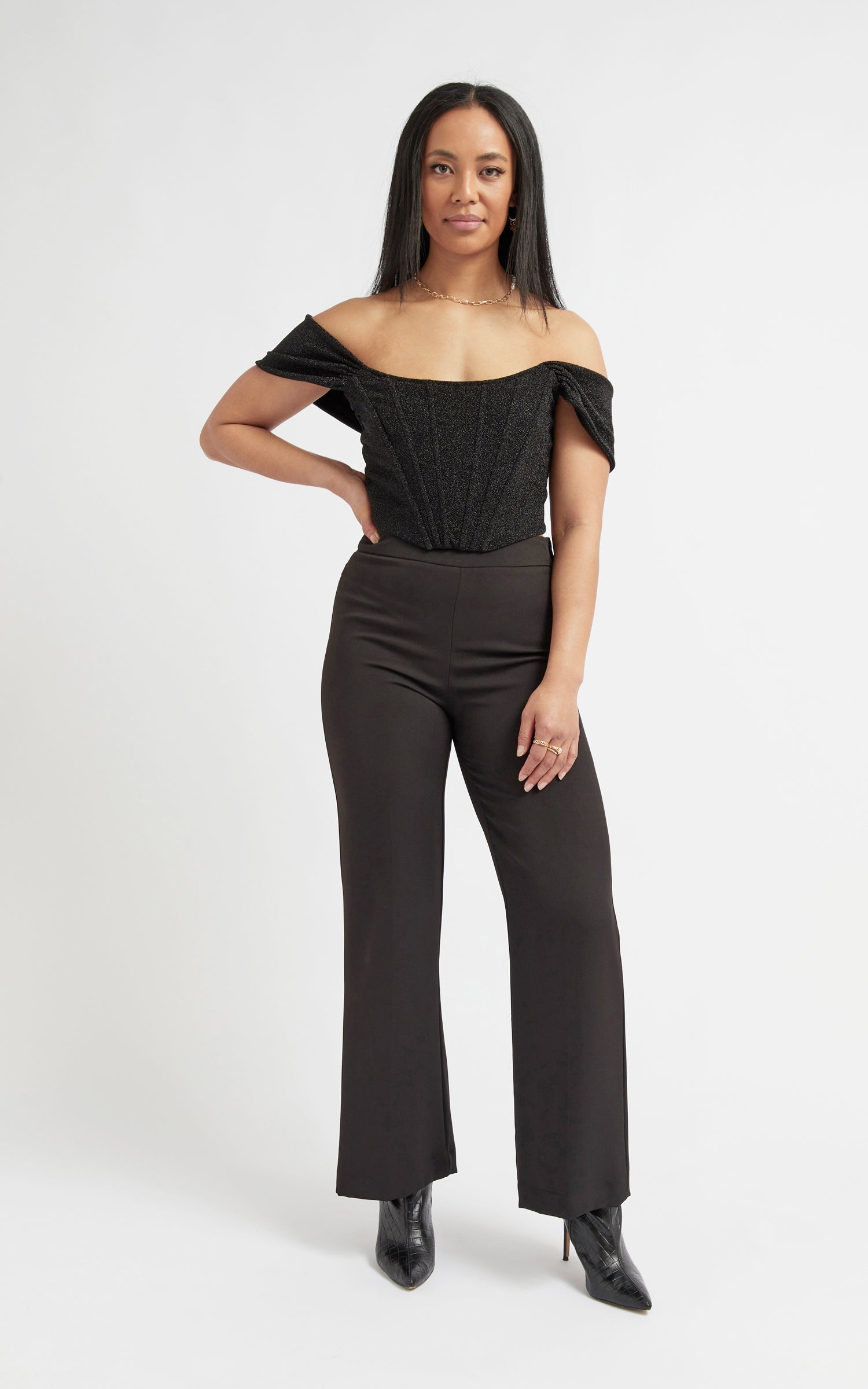 The Best Wide-Leg Pants for Women 2022: Most Stylish Wide-Leg Trousers –  The Hollywood Reporter