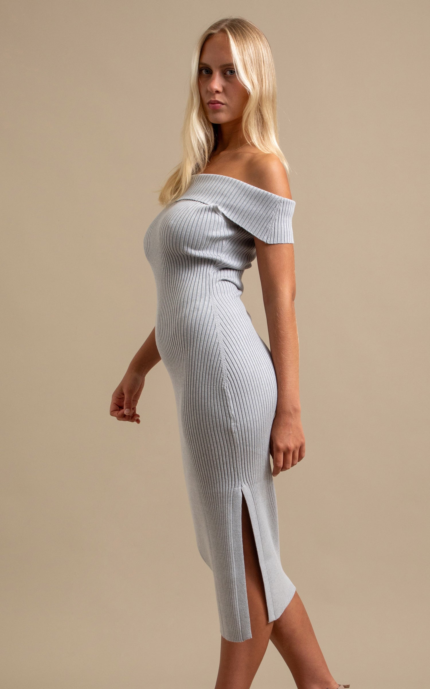 knee length dresses for ladies Dark Green Knitted Long Sleeve Midi Dress main image 1