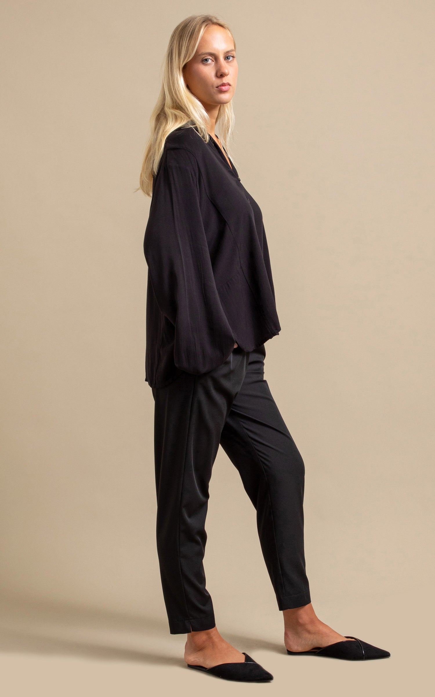 Shop our Linen Look LS Shirt in Black | Pagani