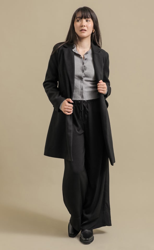Mid Length Buttoned Coat Black