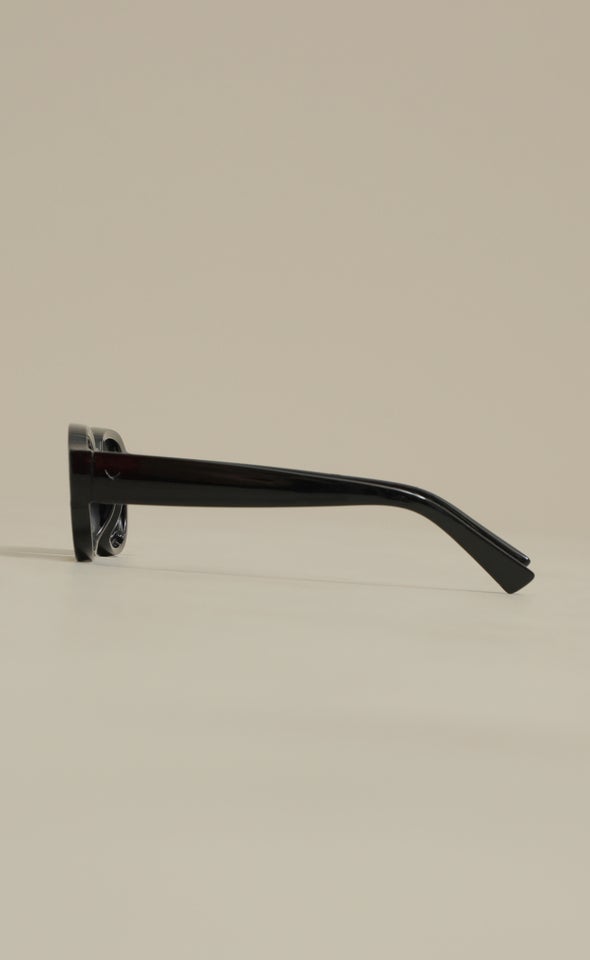 Oval Frame Sunglasses Black