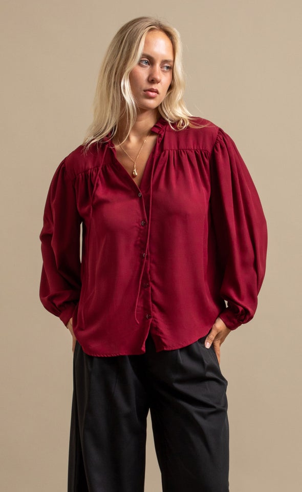 Plain CDC Ruffle Collar Shirt Aubergine
