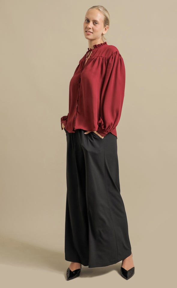 Plain CDC Ruffle Collar Shirt Aubergine