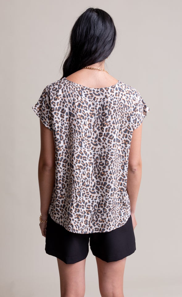Poplin Scoop Neck Top Leopard Print