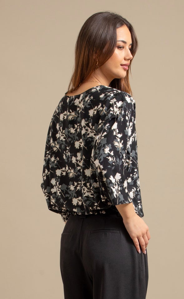 Printed CDC Batwing Top Black/olive Print