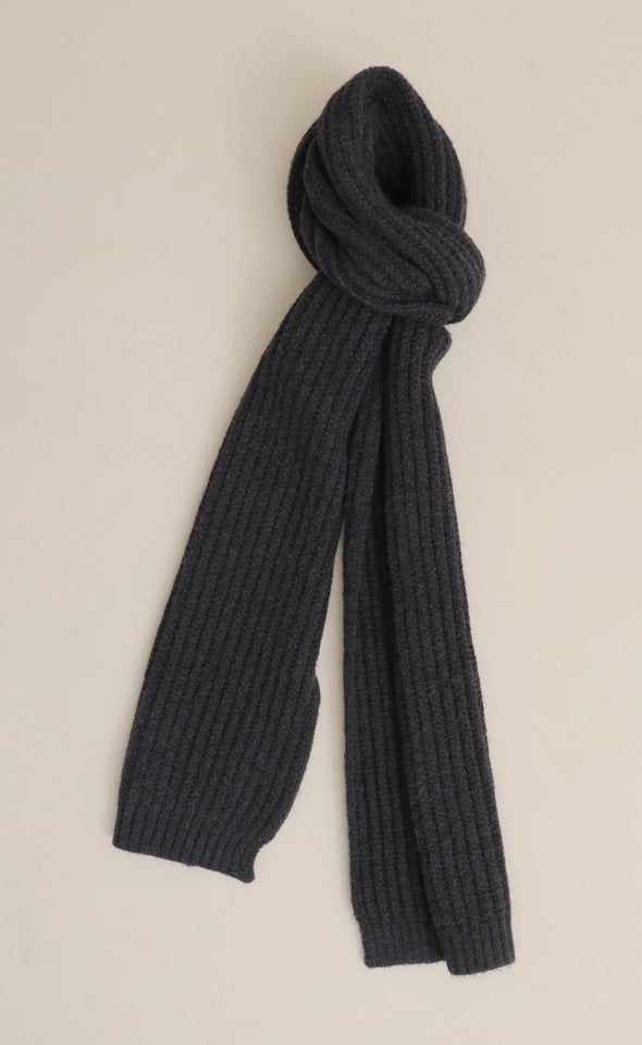 Ribbed Woolly Scarf