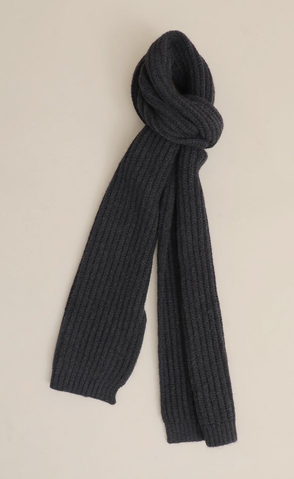 Ribbed Woolly Scarf