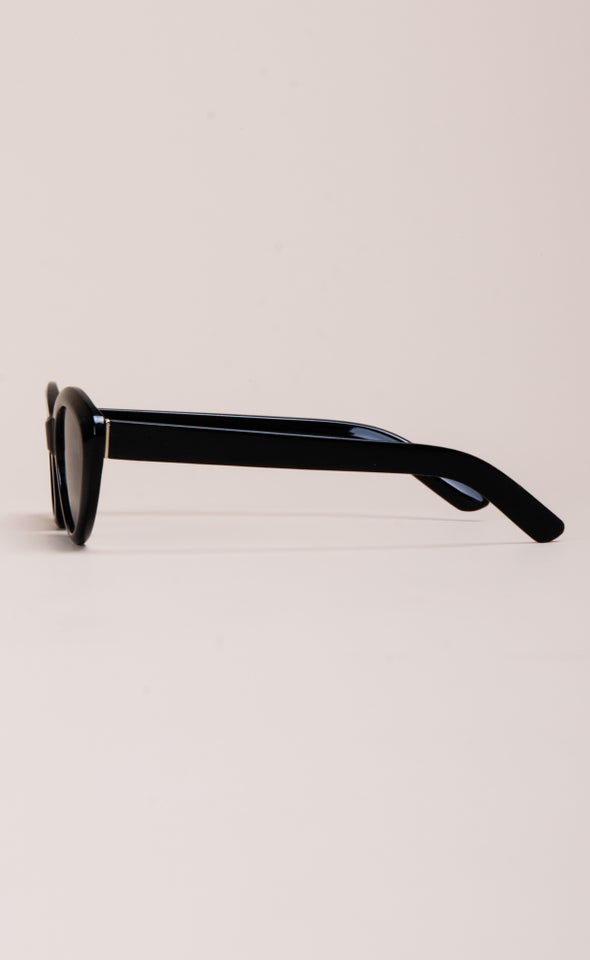 Rounded Cateye Sunglasses Black