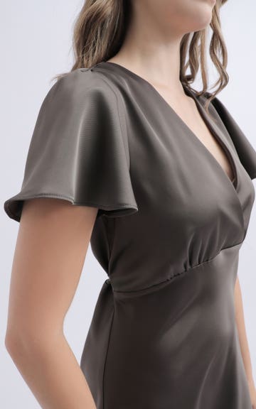Shop our Satin Flutter Sleeve Midi Dress in Charcoal | Pagani