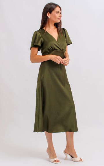 green flutter sleeve midi dress Mac Duggal - Green Floral Embellished Flutter Sleeve Midi Dress main image 1