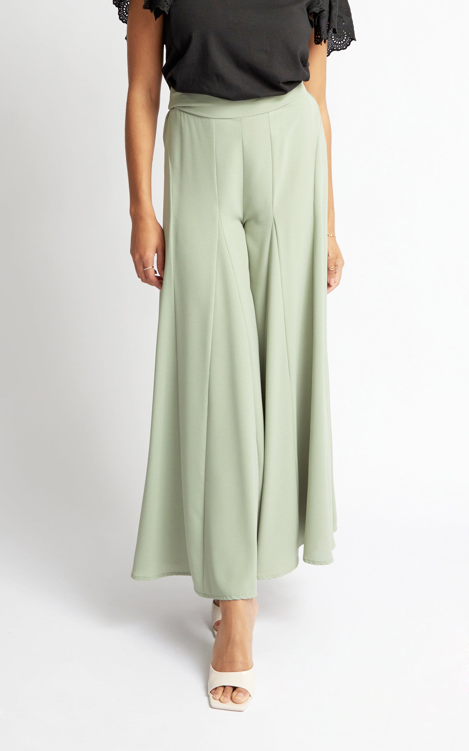 Shop Pocket Detail Palazzo Pants with Elasticised Waistband Online | Max  Bahrain
