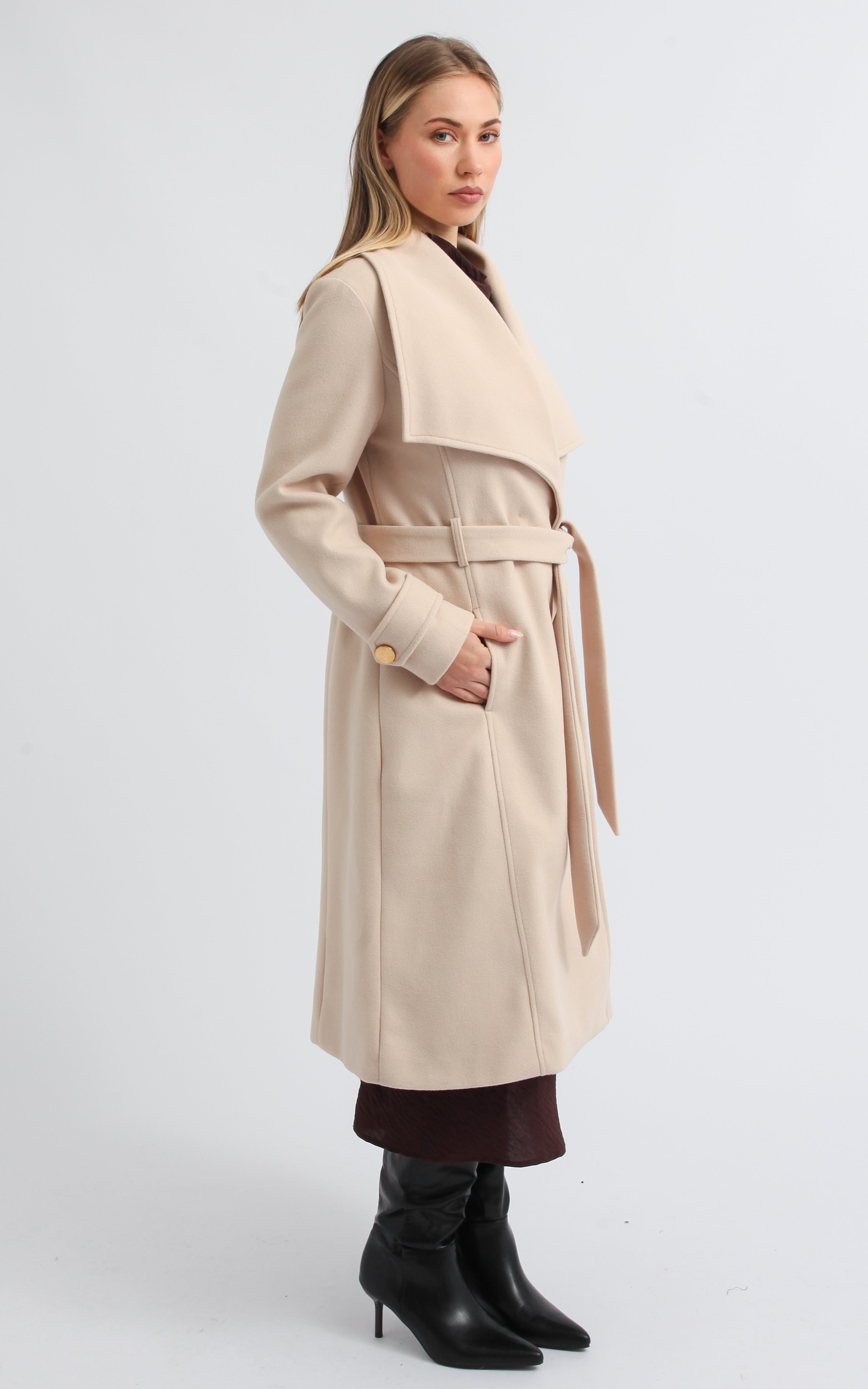Shop our Wide Collar Flare Coat in Natural | Pagani