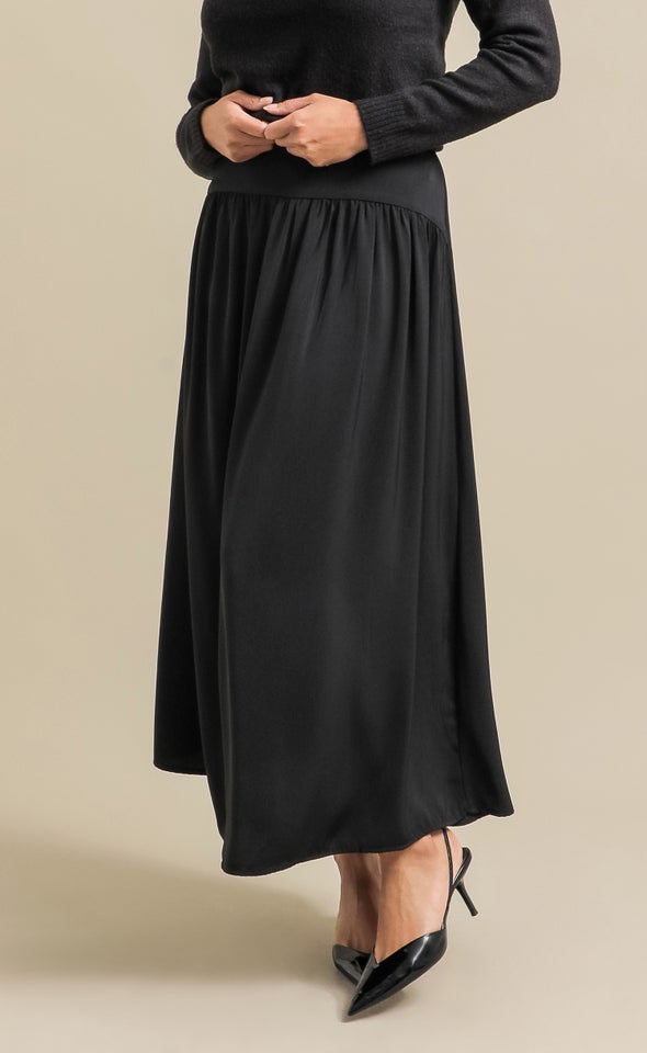 Winter Curved Yoke Maxi Skirt Black